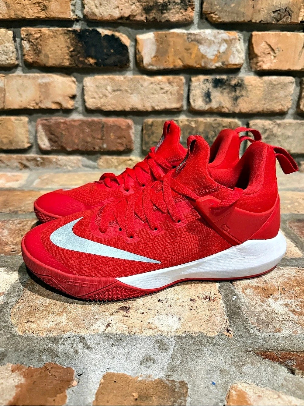 Nike Zoom Rev 2017 University Red Athletic Shoes Red & White Sz 8